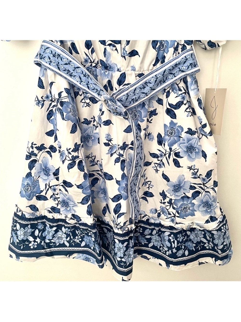 New JOIE Floral V-Neck Puff Sleeve Belted Cotton Dress - Picture 5 of 10
